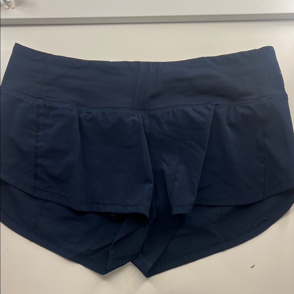 Lululemon Speed Up Shorts Size 4 2.5 Inseam